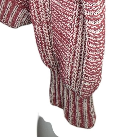 Stitch + Feather Cozy Danika Two Tone Sweater in Mauve Size S - Picture 5 of 13